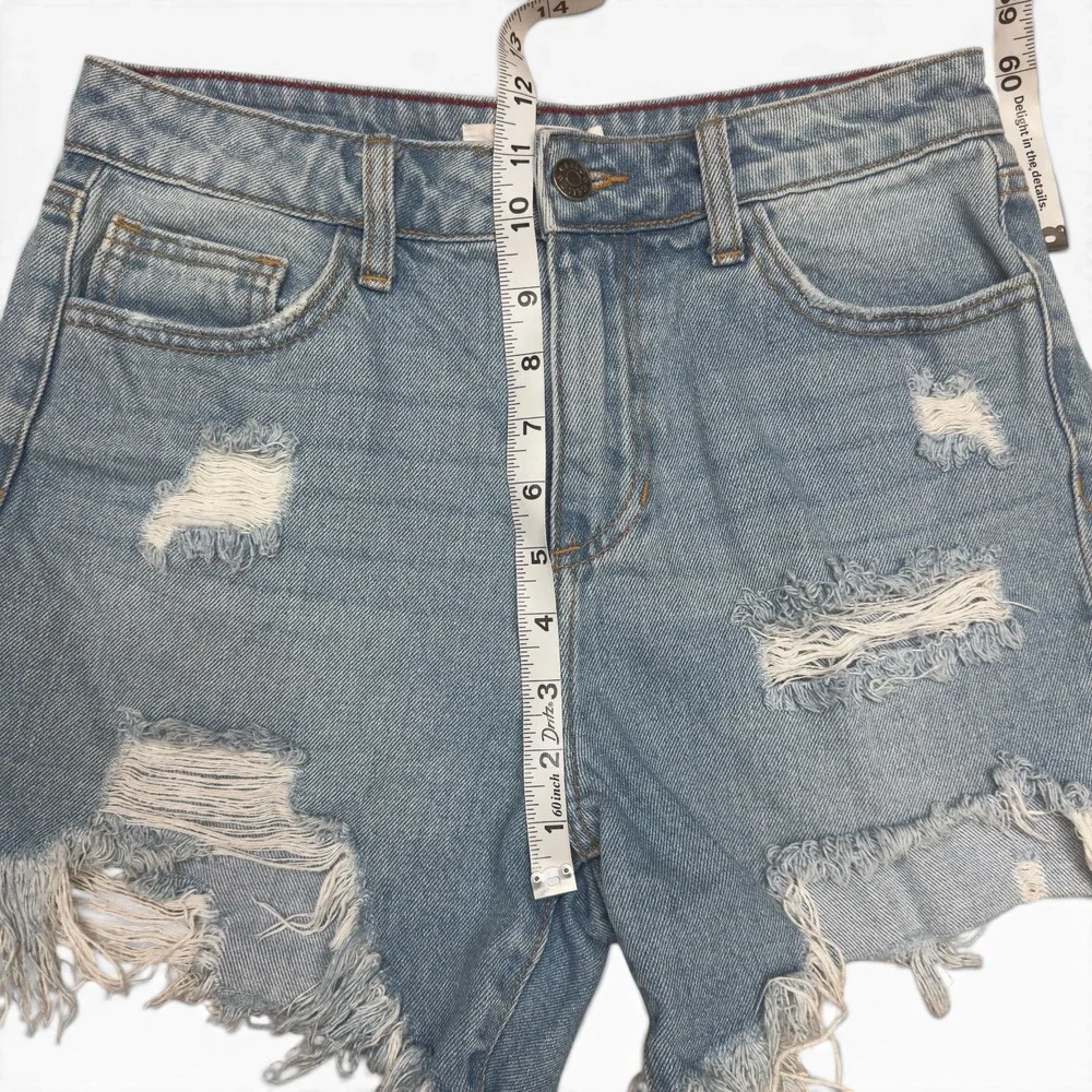 Cello Denim Shorts Womens Size S Light Wash Distressed Raw Hem High Rise